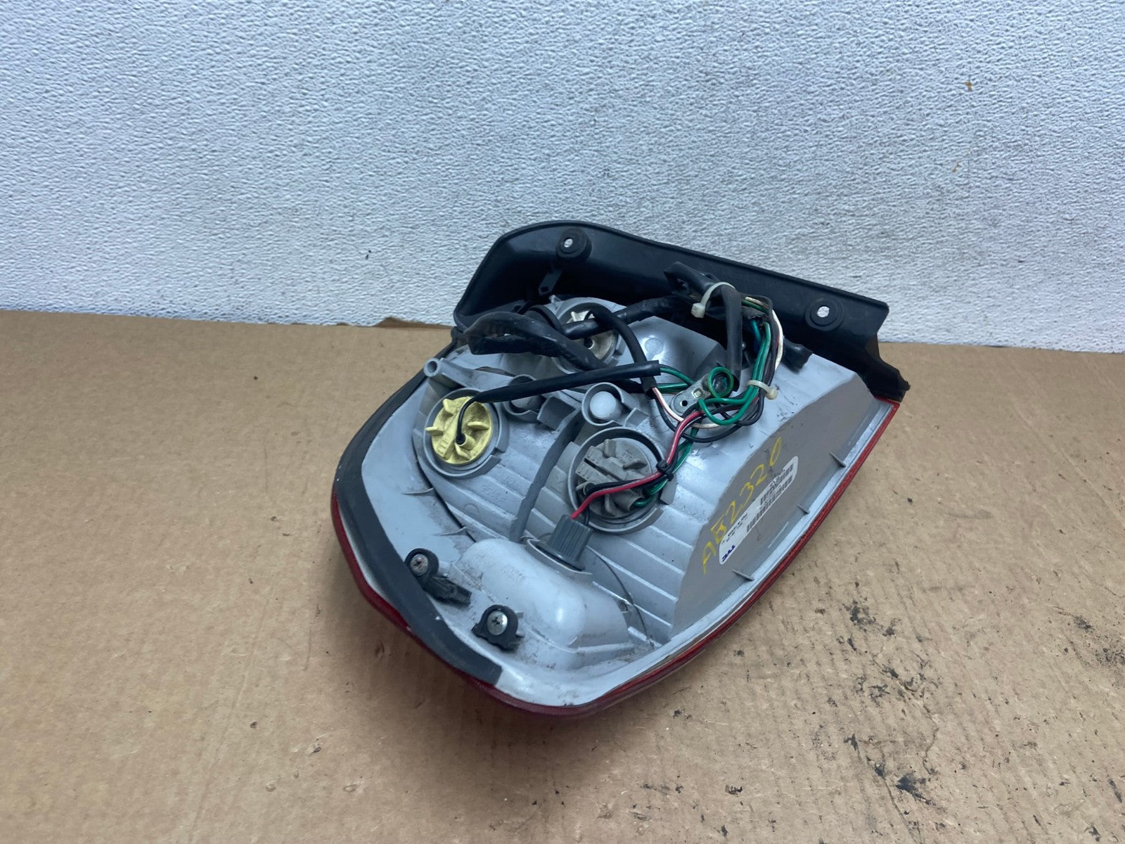 2001 2002 2003 2004 Hyundai Santa Fe Right Passenger Rh Tail Light TYC AG2320 LK5