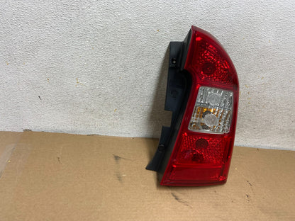 2007 2008 2009 2010 2011 2012 Kia Rondo Right Passenger Tail Light AH4461 DW1