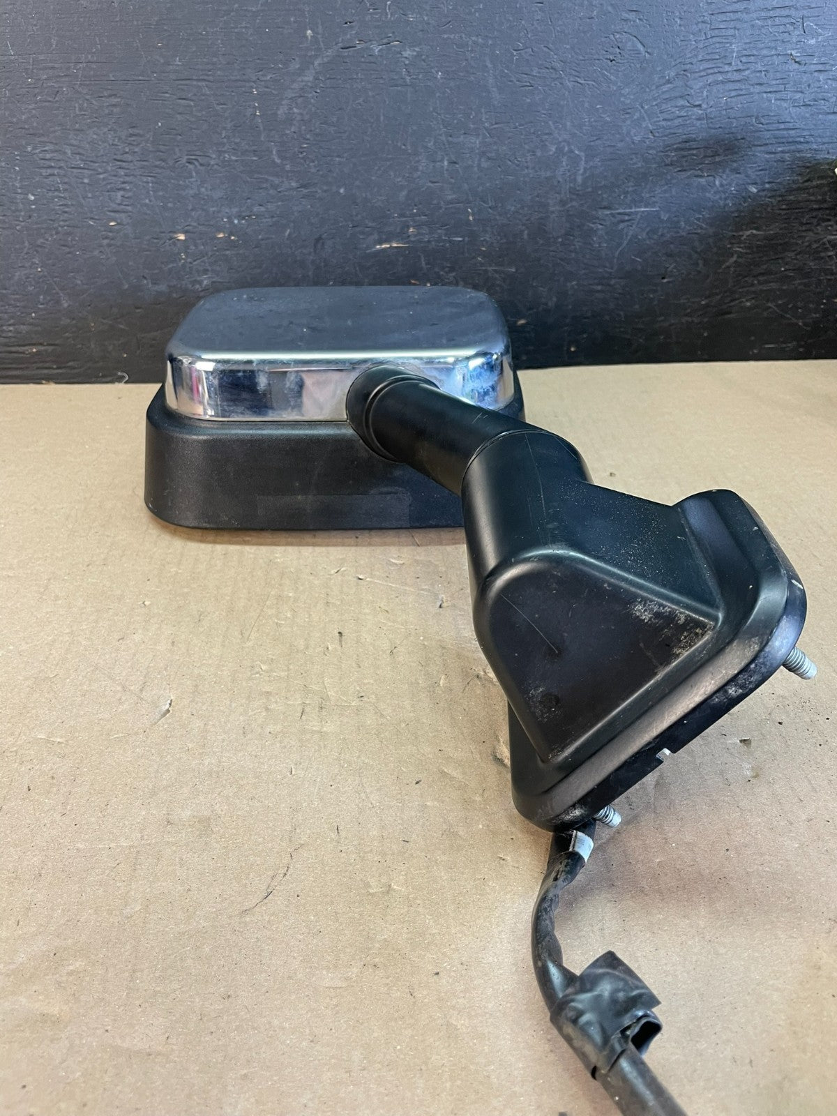 2003 to 2005 Hummer H2 Front Right Passenger RH View Door Mirror AE1137 DW3