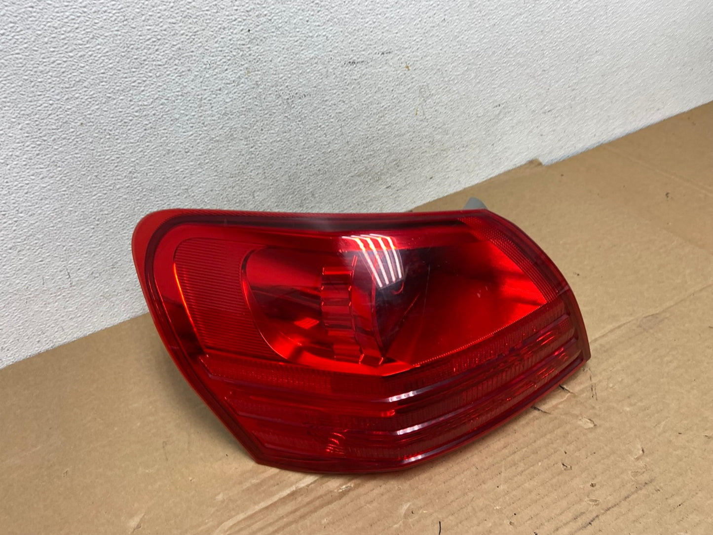 2008 to 2015 Nissan Rogue Left Driver Lh Side Tail Light AD3857 LK2