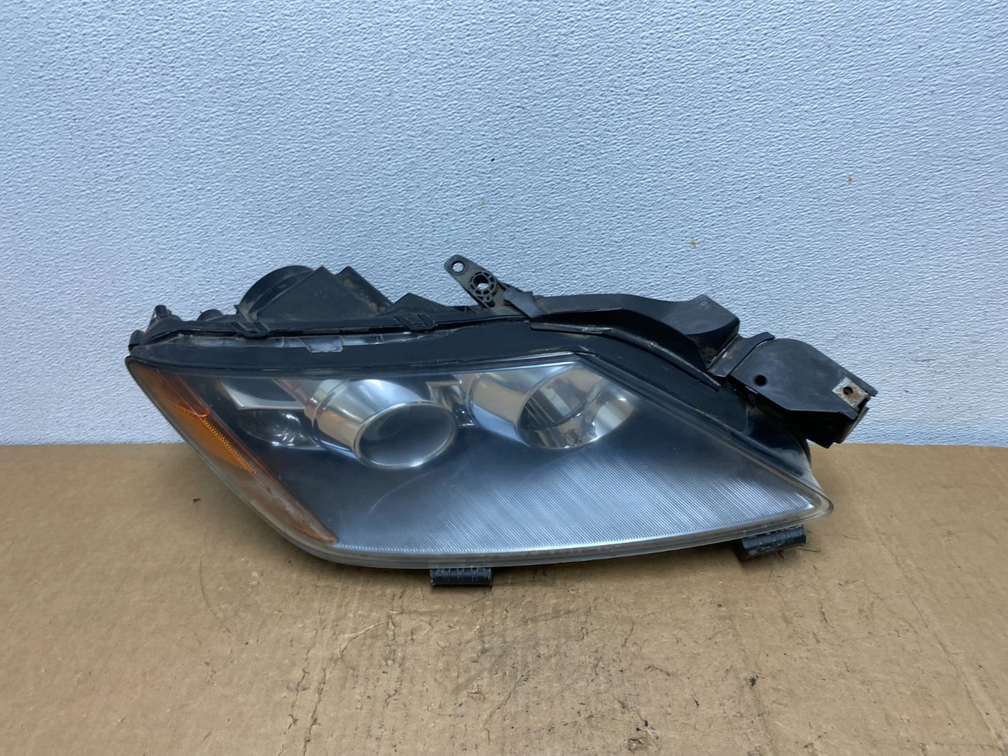 Xenon 2007 to 2009 Mazda CX-7 Right Passenger RH Side Headlight AD0586 DW0