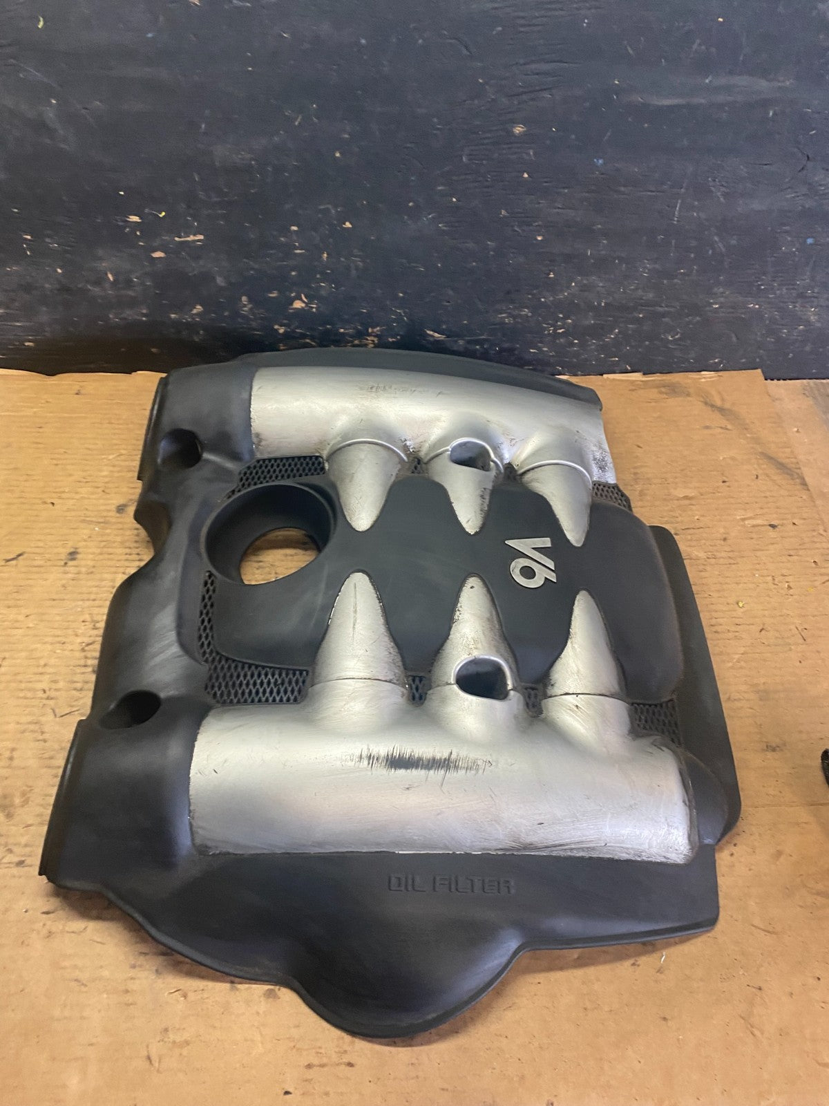 2006 to 2008 Kia Sedona V6 3.8L Engine Motor Cover  Oem S1176 DG2