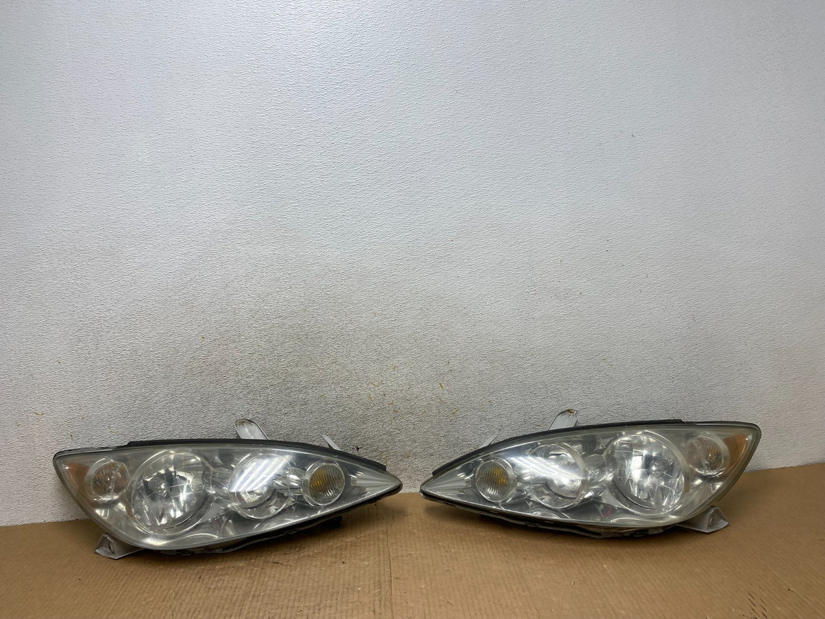 2005 to 2006 Toyota Camry Left+Right Side Set Halogen Headlights AI6631 DW0