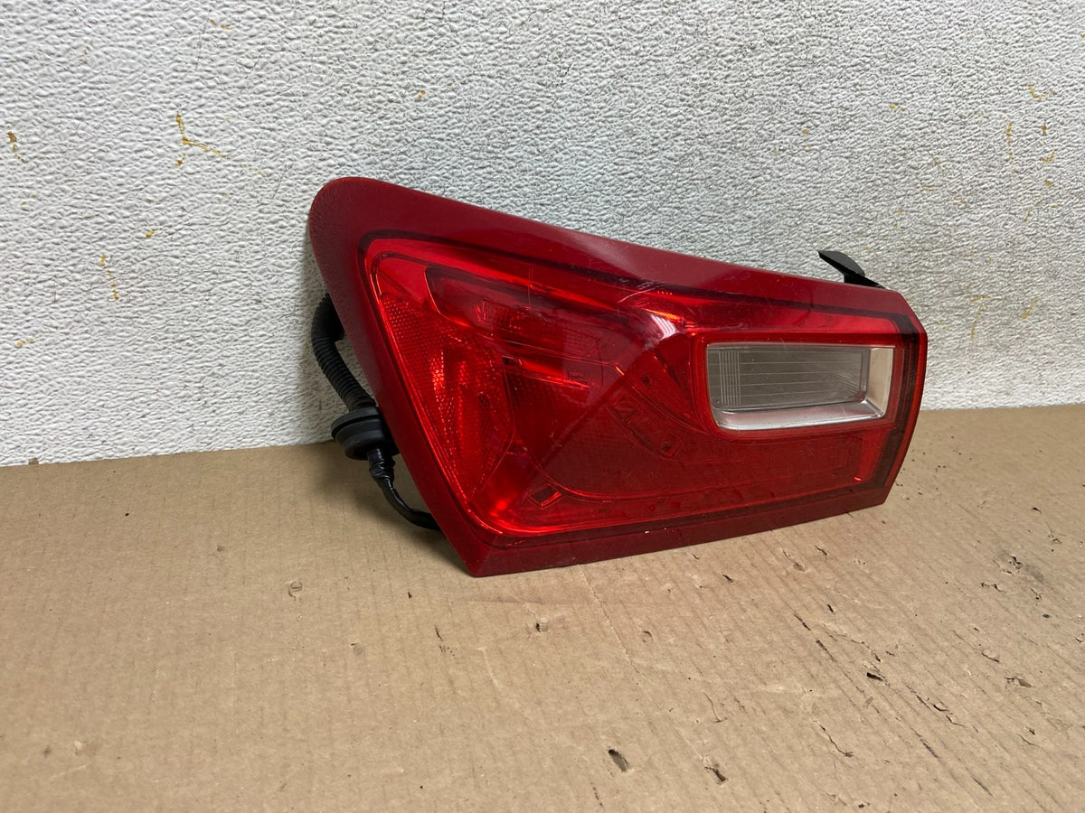 2016 - 2020 Chevrolet Malibu Left Driver LH Side Tail Light AH5861 LK1