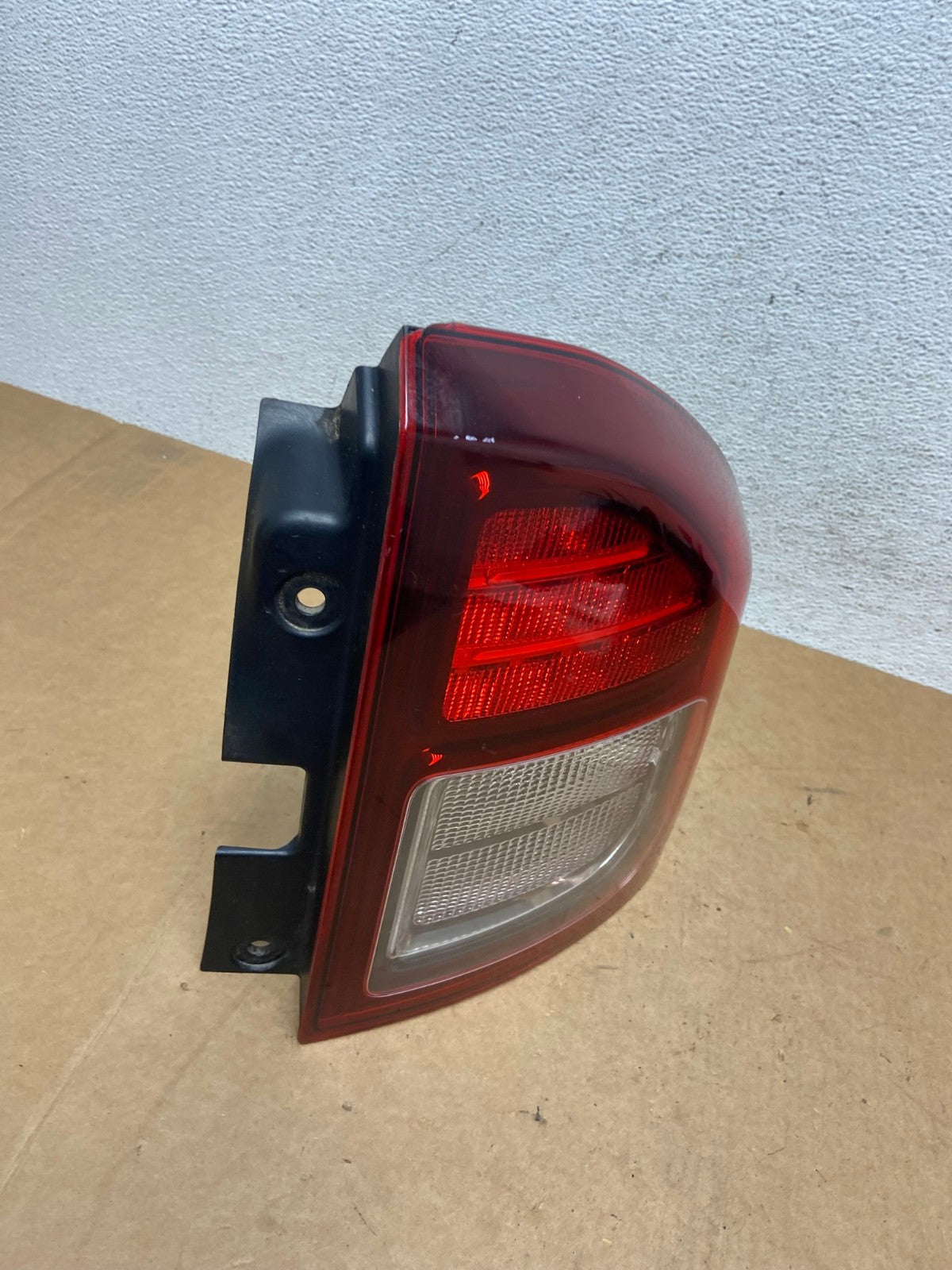 2014 - 2017 Jeep Compass Right Passenger Side Tail Light AE3104 LK2