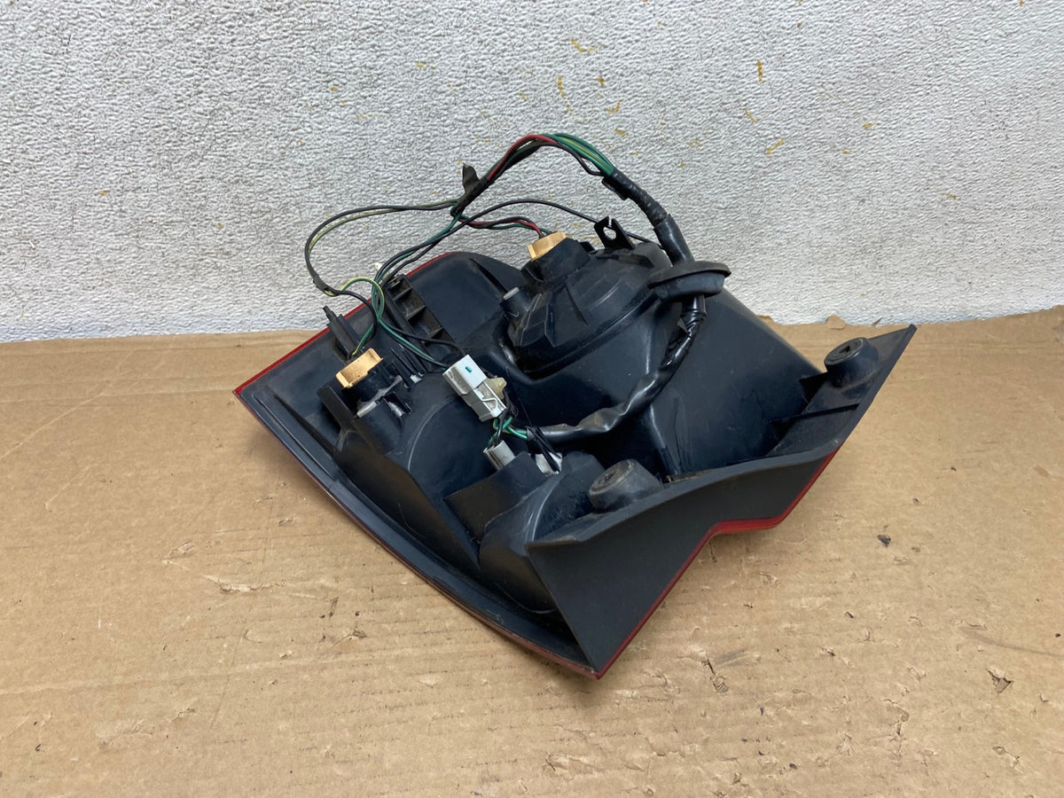 2003 to 2008 Honda Element Left Driver LH Side Tail Light AH8850 LK4