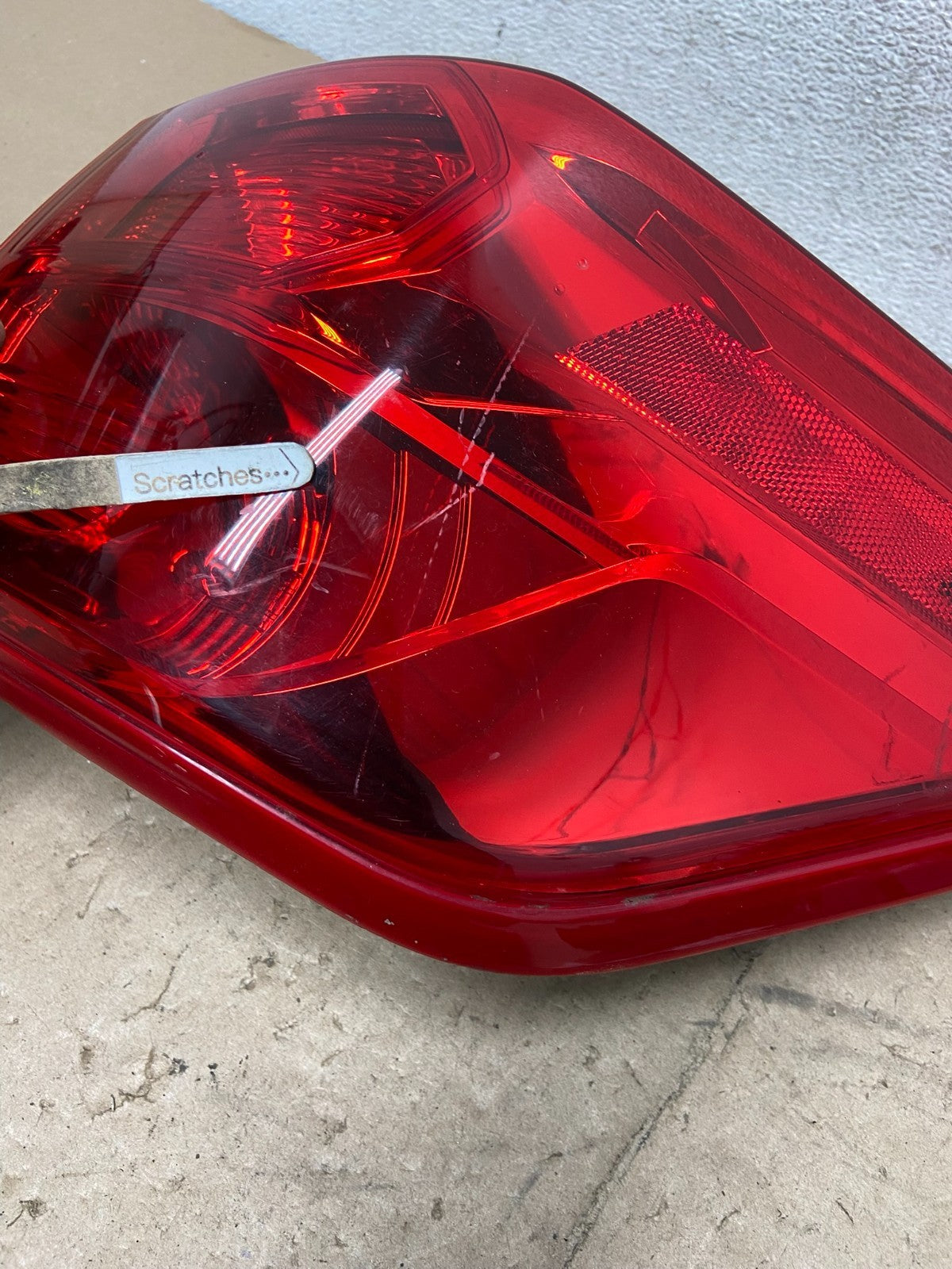 2017 - 2020 Nissan Pathfinder Right Passenger Tail light AG5596 DW3