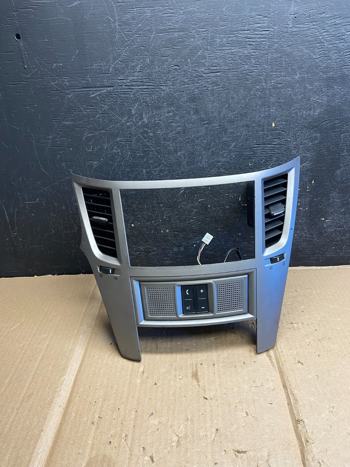2010-2014 Subaru Legacy Outback Vent Radio Panel Trim Bezel Bluetooth ai2705 DG0