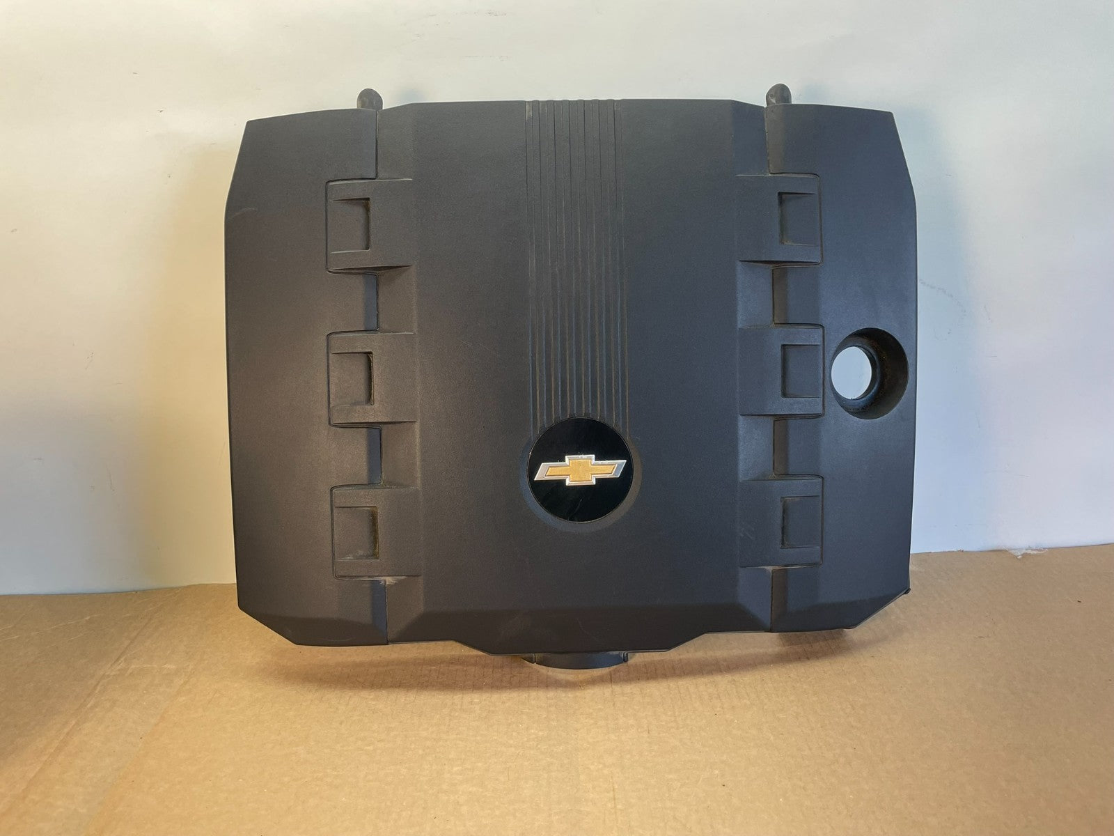 2010 to 2015 Chevrolet Camaro Engine Motor Cover ag3063 DG0
