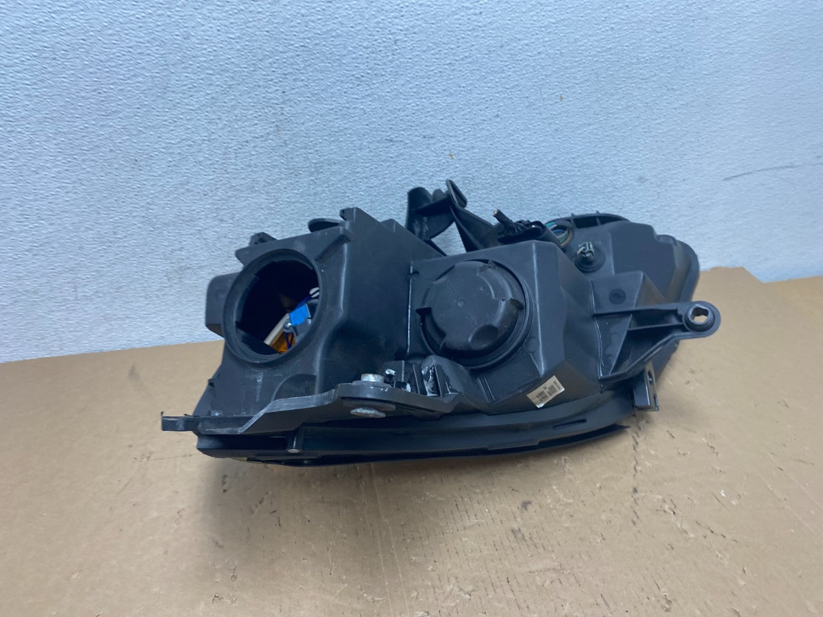 2007-2012 Gmc Acadia Halogen Headlight Right Passenger Side AD7999 DW5