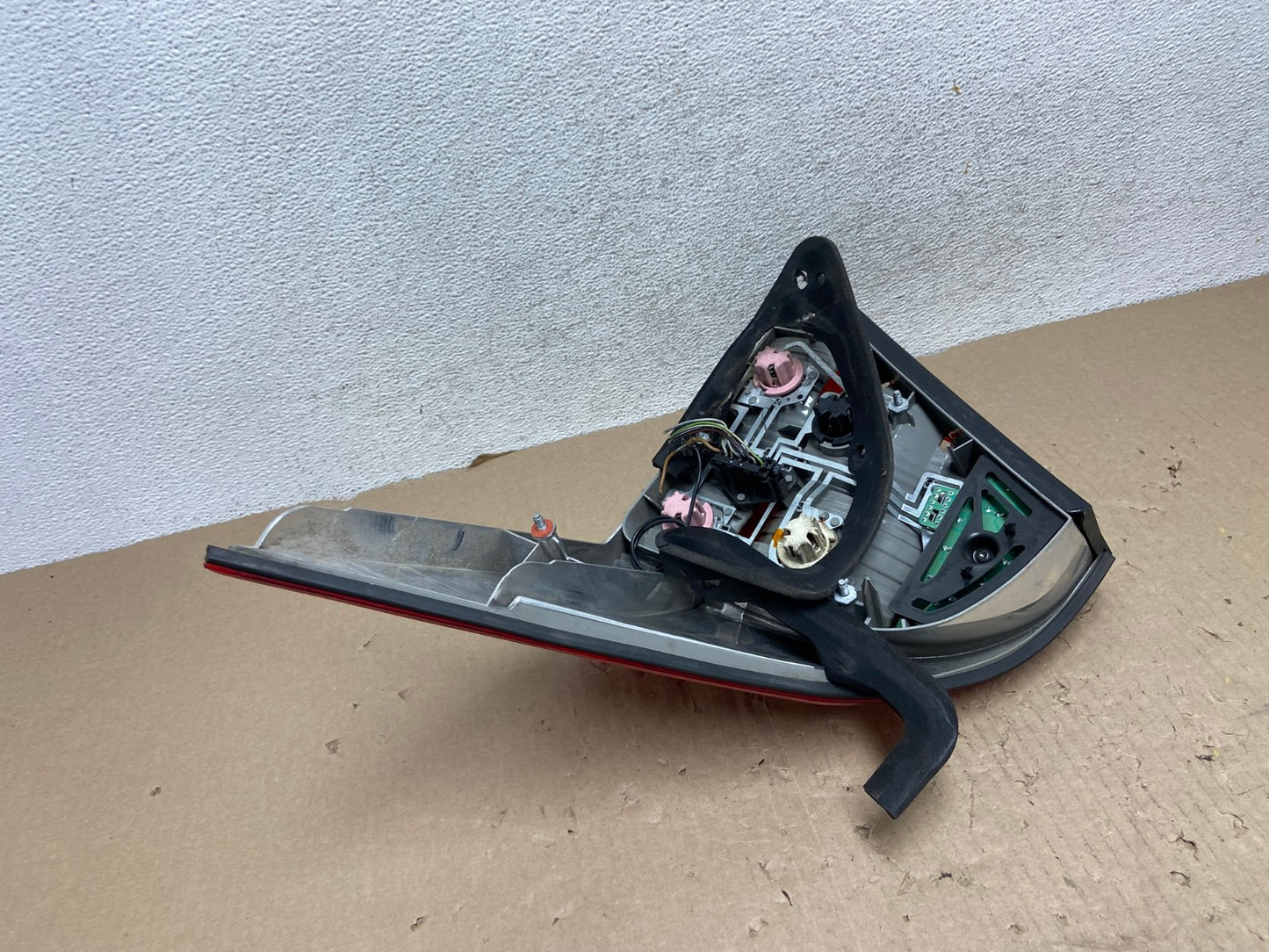 2003-2006 Mercedes-Benz S-Class Tail Light Left Driver Lh Side AG6995 LK5