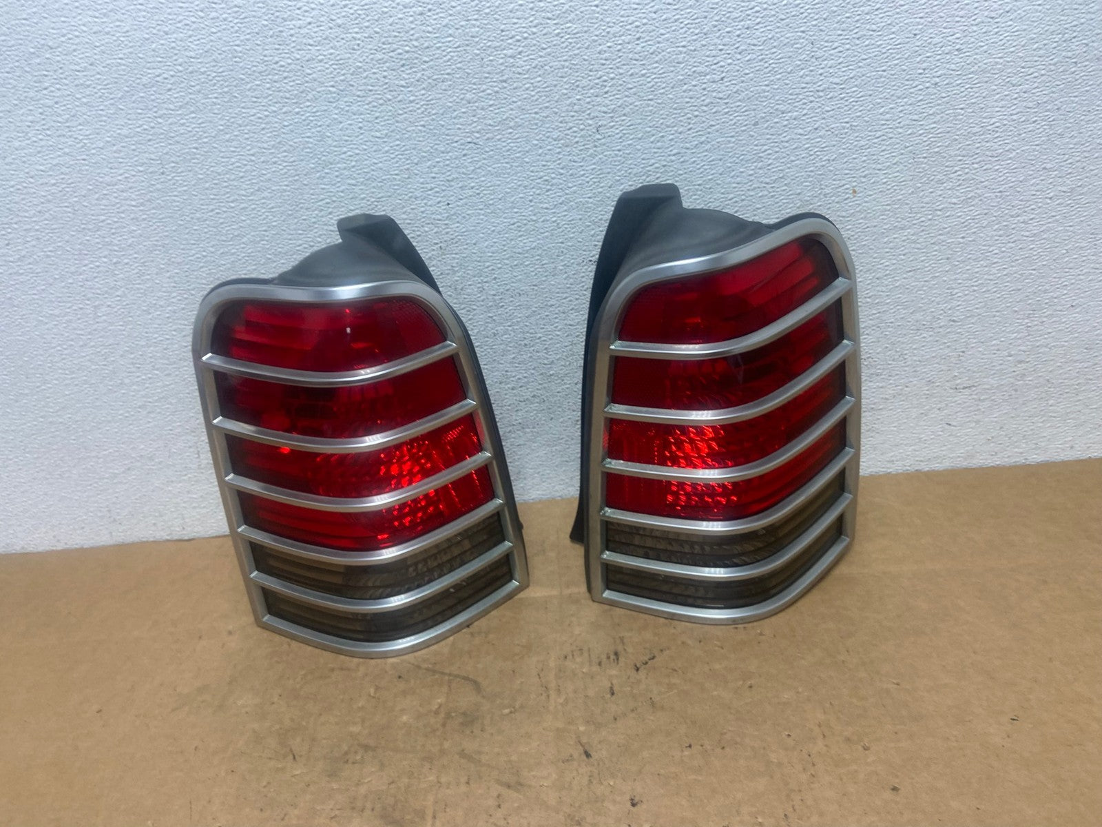 2005 2006 2007 Mercury Mariner Left + Right Tail Lights AD5191 LK0