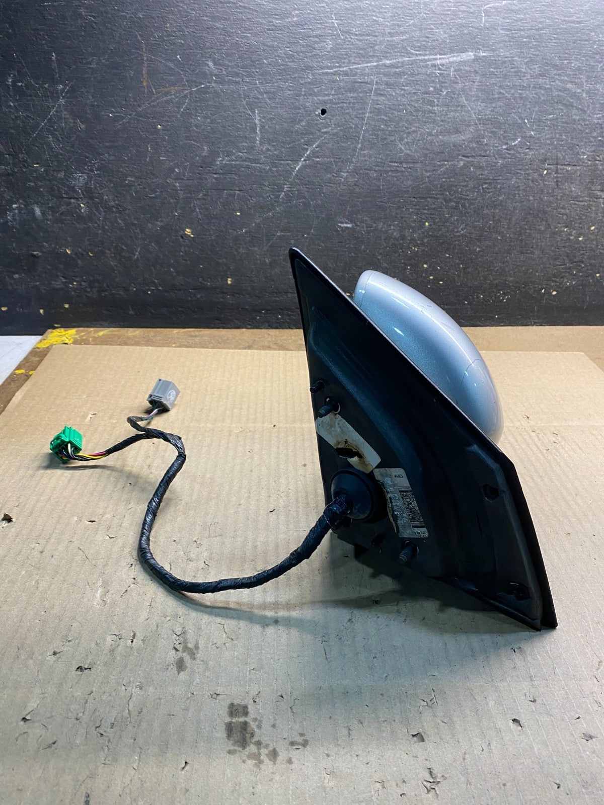 2008-2012 Buick Enclave Left Driver Heat Door Turn Sg Mirror OEM Z5234 MS1
