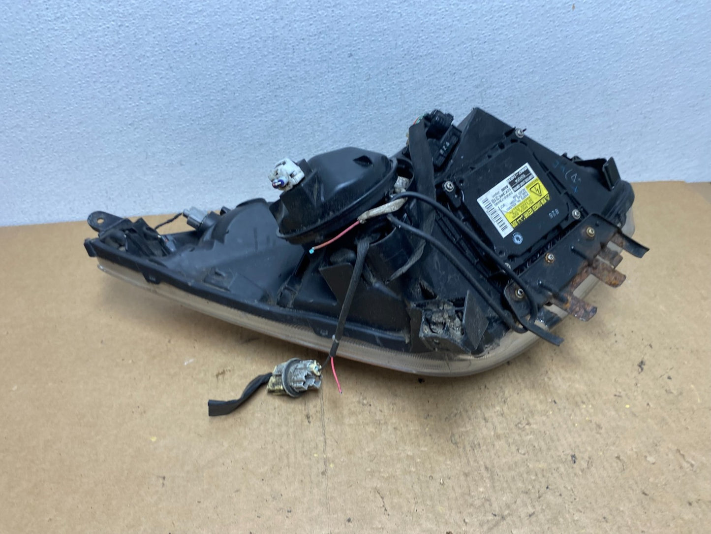 2006-2009 Toyota Prius Left Driver LH Side Blue Headlight Xenon Hid AC3552 DW8