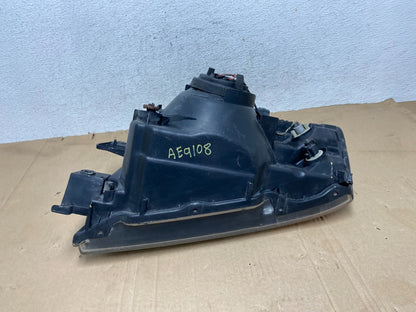 2000 to 2004 Mitsubishi Montero Pajero Right Passenger RH Headlight AE9108 DW8