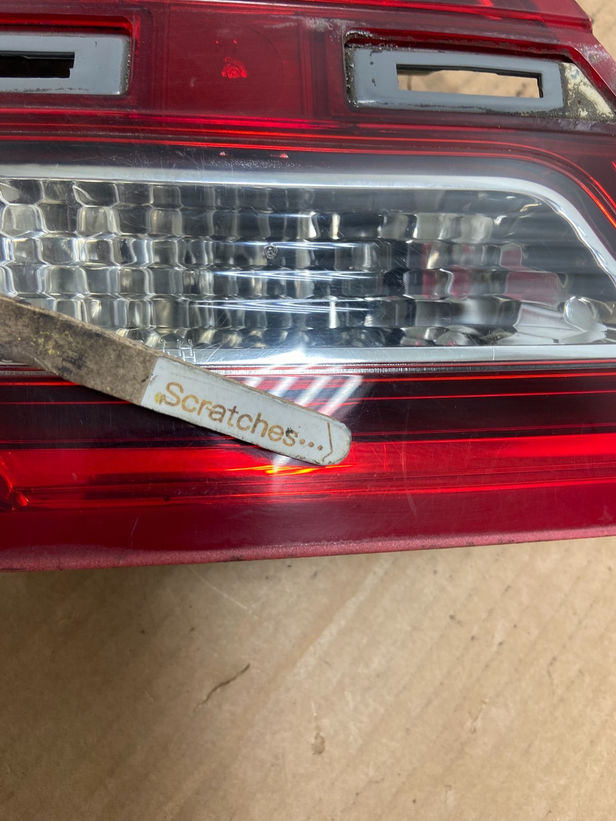 2013 to 2018 Ford Taurus Left Driver Lh Side Tail Light Inner AI8507 LK3