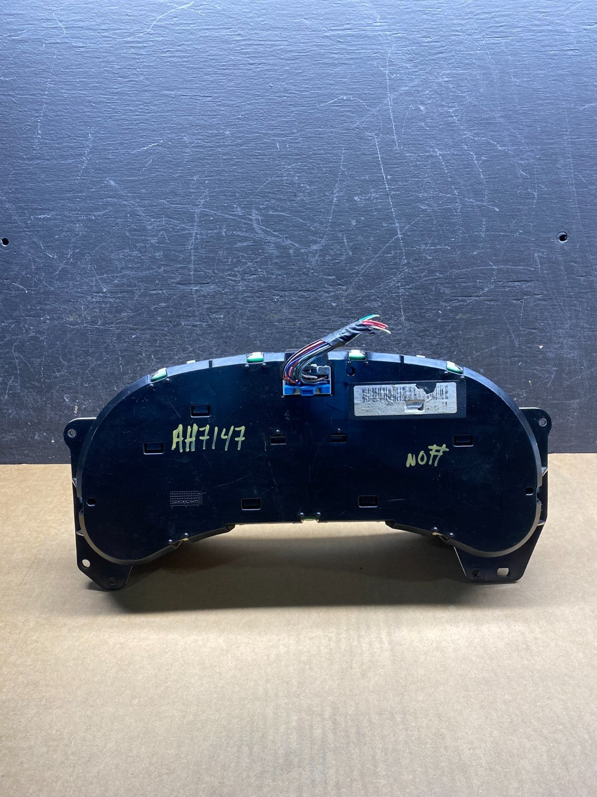 2003 to 2006 Chevrolet Silverado Speedometer Instrument Cluster AH7147 PS4