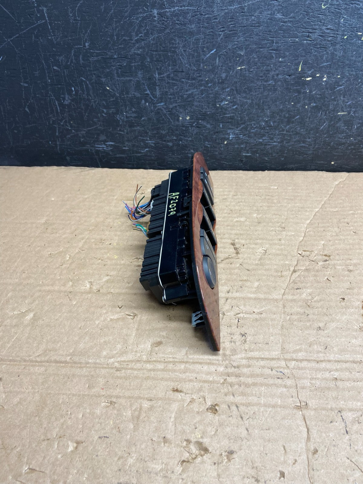 2007-2013 Chevy Suburban Tahoe Yukon Front Left Driver Window Switch AF2079 DW2