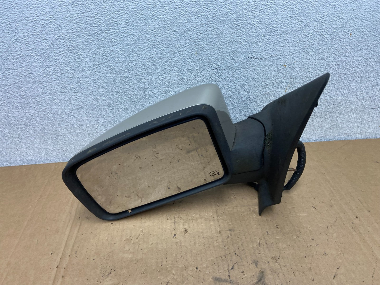 2003-2006 Ford Expedition Left Driver LH Turn View Door Heated Mirror AD3110 DW4