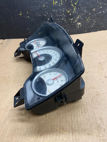 2004 Dodge Durango Speedometer Instrument Cluster Gauge OEM Z0273 DG3
