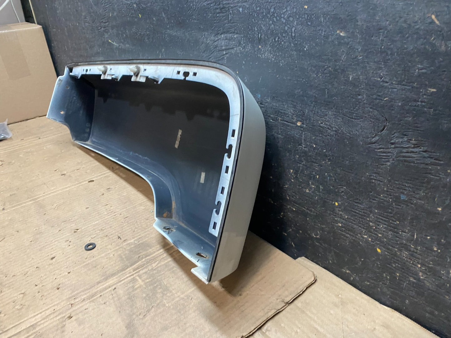 2006 to 2010 Hummer H3 Rear Right Flare Door Molding Trim OEM W2186 DG11