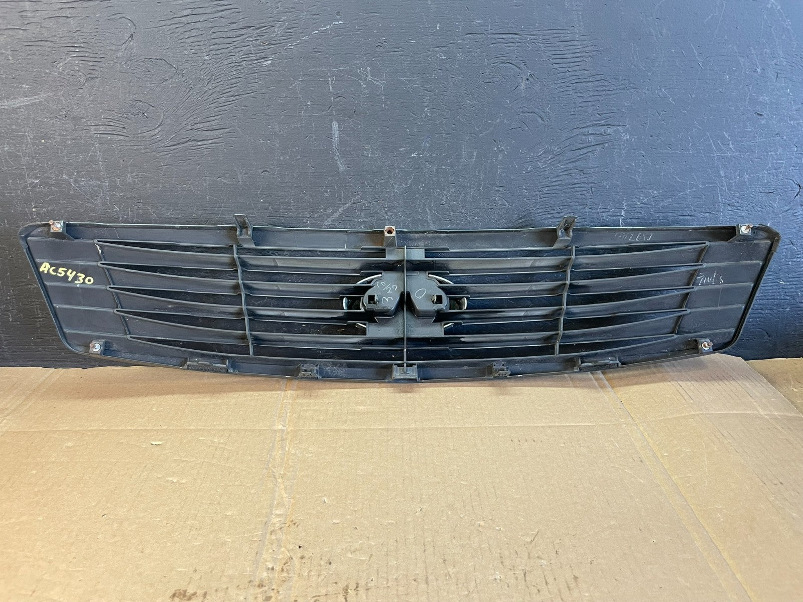 2007 - 2009 Infiniti G35 G37 Sedan Front Upper Grill Grille ac5430 DG5