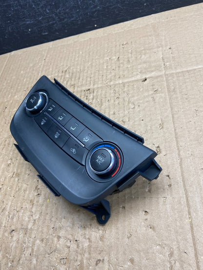 2015-2017 Nissan Sentra Climate Control Unit Heater Ac Temperature AD1988 DG3