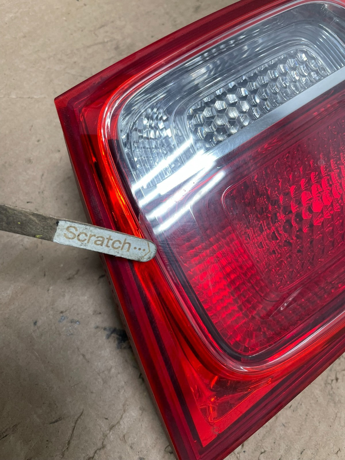 2013-2016 Chevrolet Malibu Right Passenger Rh Inner Tail Light W1015 DW3