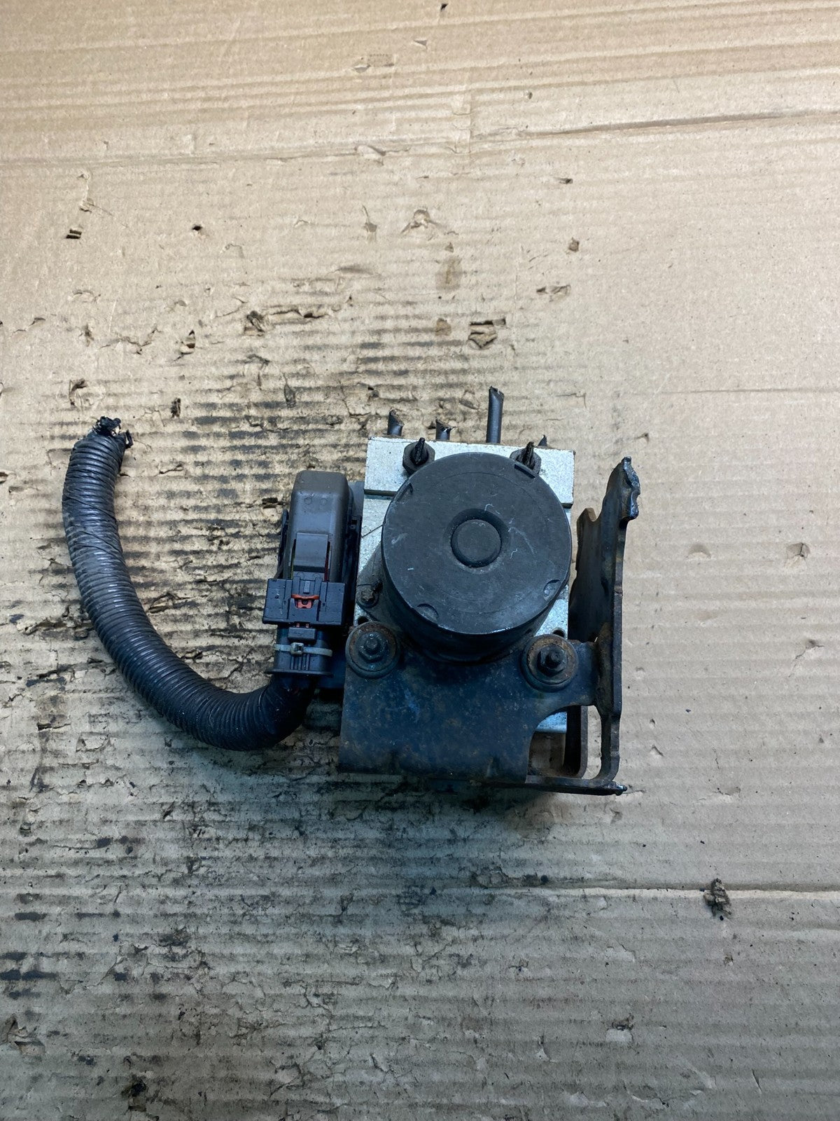 2009 2014 Chevrolet Tahoe Suburban ABS Anti Lock Brake Pump 15905732 aa3345 DG5