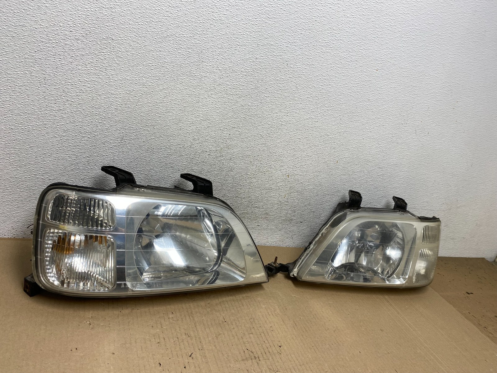 1997 to 2001 Honda CR-V Crv Left+Right Set Chrome Headlights Halogen AF5843 DW2