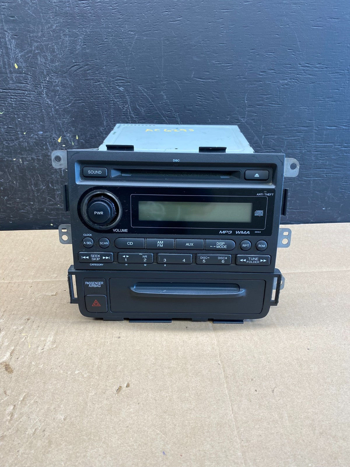 2009 - 2012 Honda Ridgeline 6 Disc CD Player Radio Stereo Radio ac6293 DG0