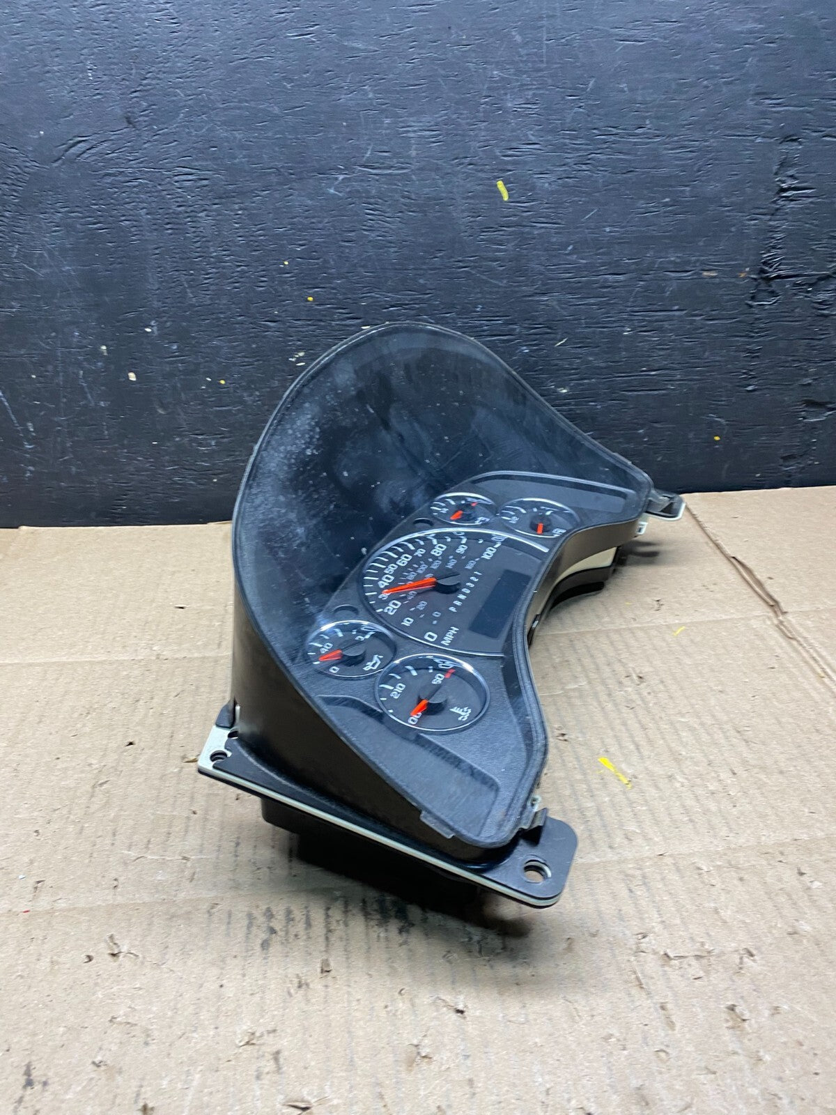 2008 to 2010 Chevrolet Express Speedometer Cluster Gauge L6748 PS1
