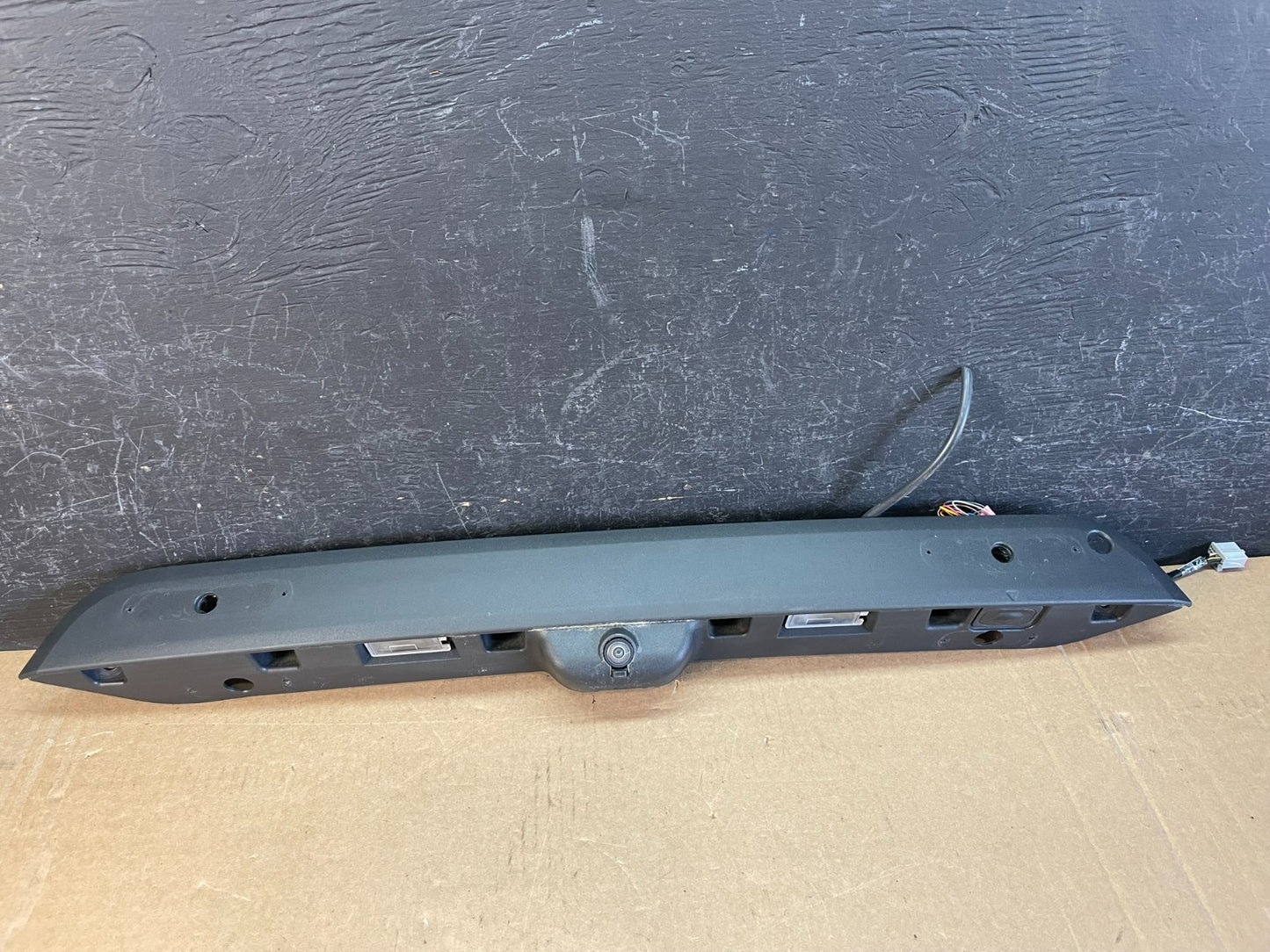 2020 to 2022 Ford Explorer Rear Tailgate Gate Trim Molding W/Camera OE AD0112 DG0