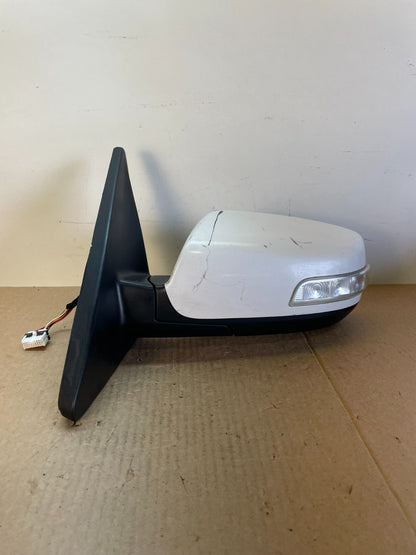2011 - 2015 Kia Sorento Left Driver Lh Side Door Mirror Turn Signal AH62530