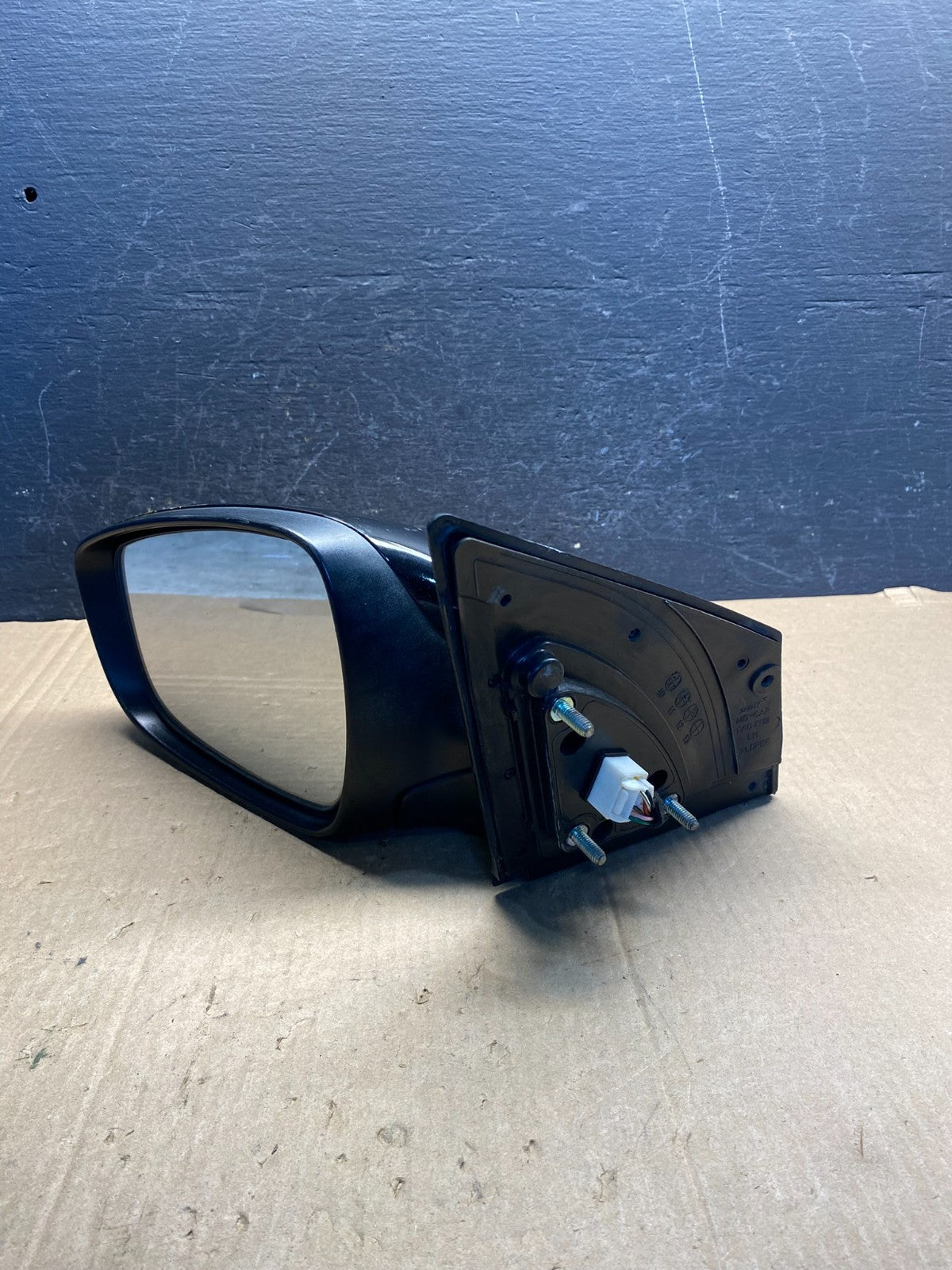 2011-2013 Hyundai Elantra Left Driver View Door Trn Sig Mirror AE7640 DW10