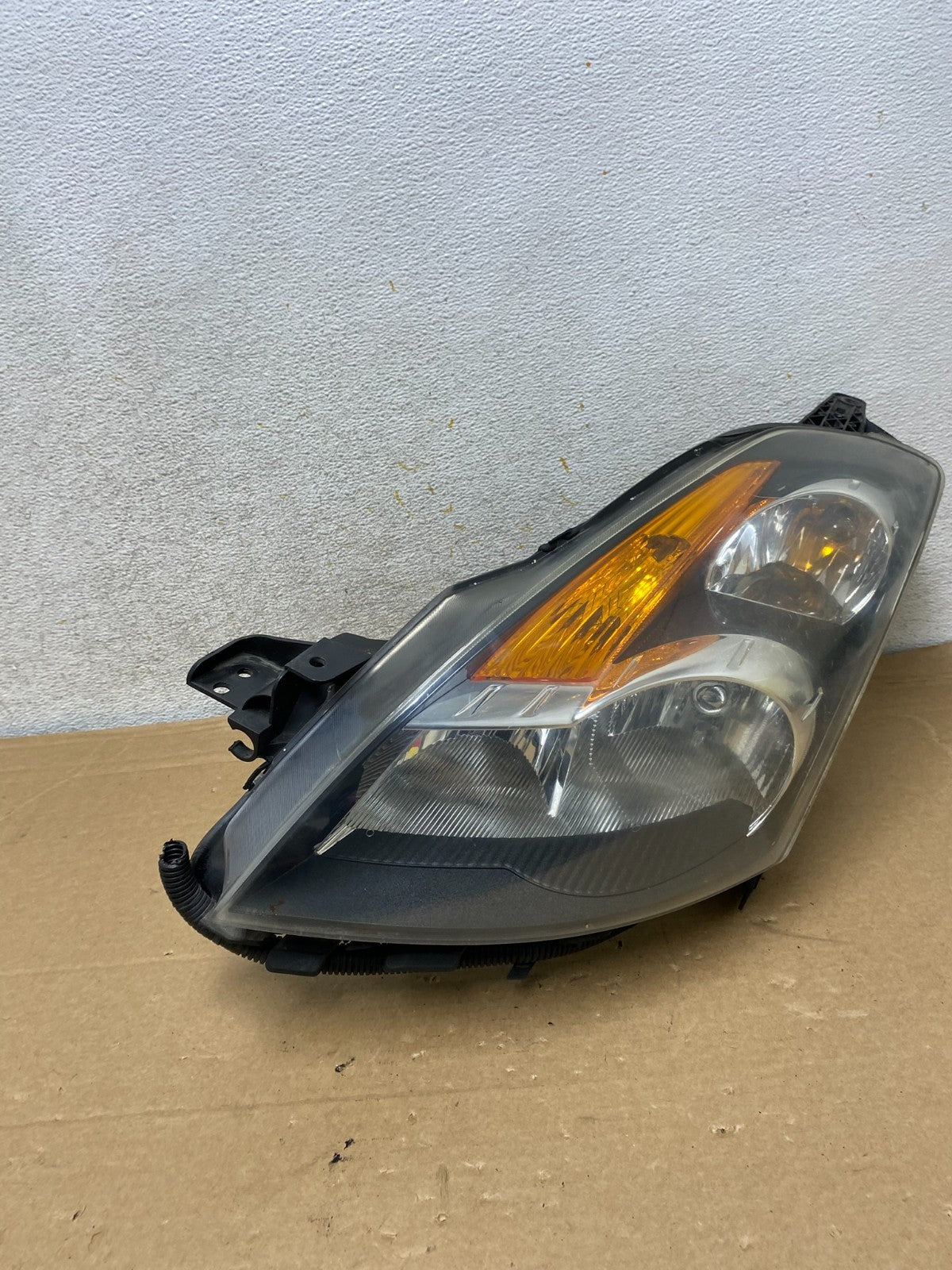 Sedan 2007 2008 2009 Nissan Altima Left Driver Headlight AH8254 DW0