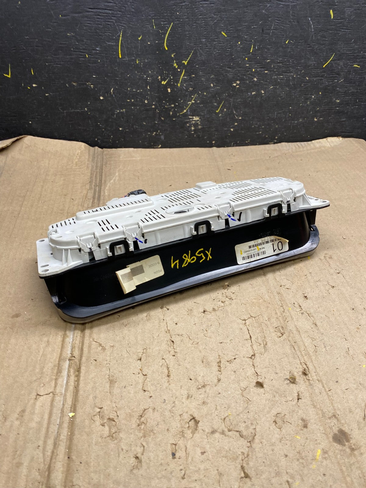 2005 Nissan Pathfinder Speedometer Cluster Gauge OEM X5984 DG5