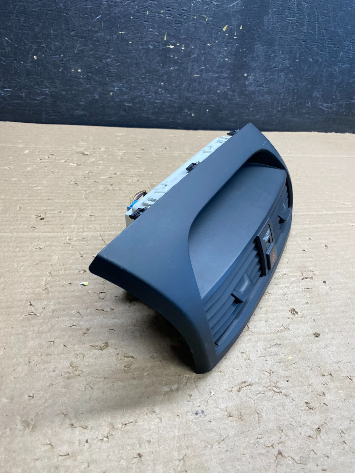 2004 to 2008 Acura TL Front Dash Dashboard AC Center Clock Air Vent AG8419 DG2