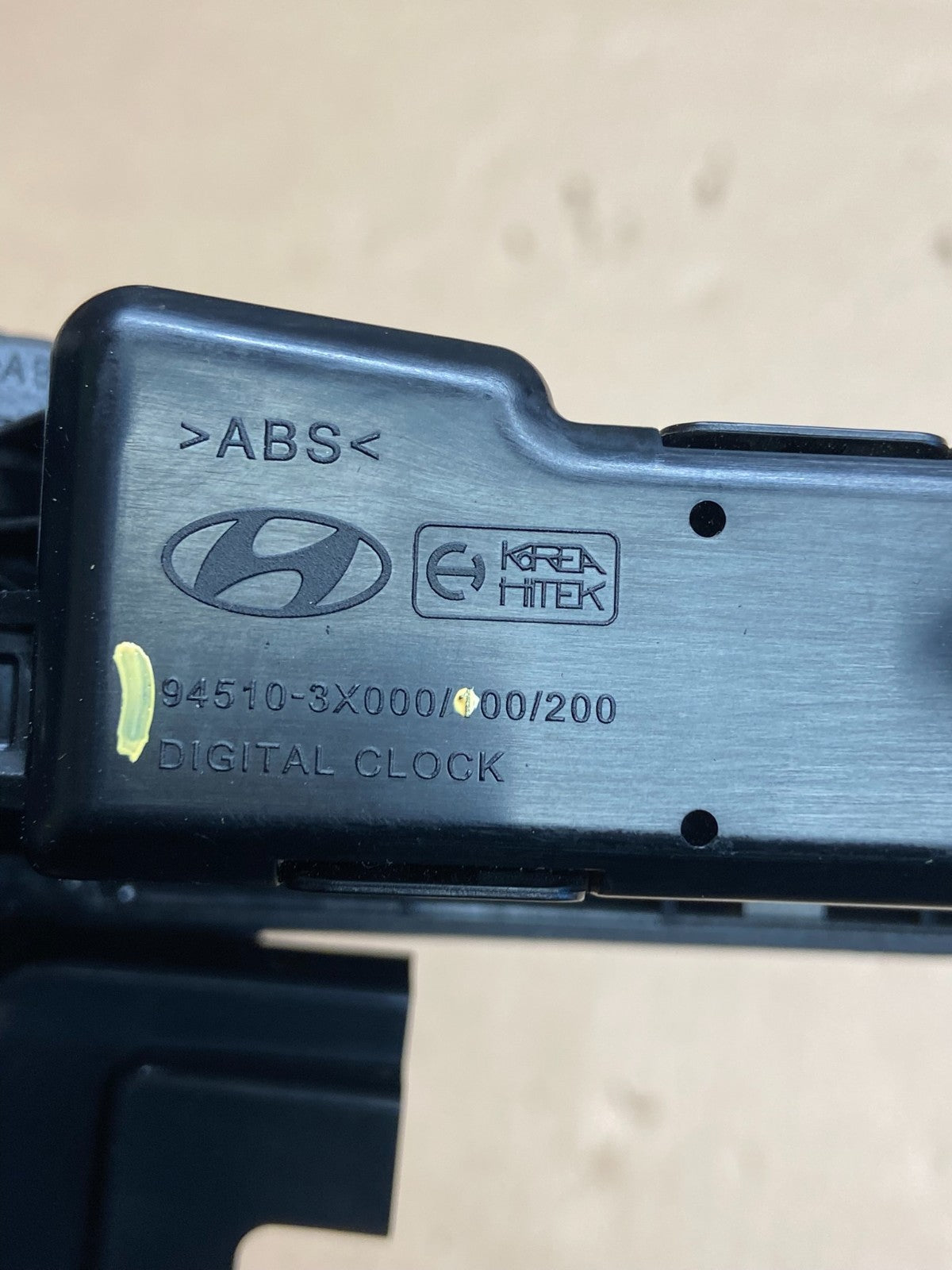 2011-2013 Hyundai Elantra Dash Radio Bezel Clock Display Trim AI3179 DG5