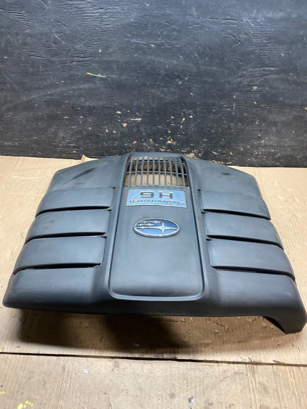 2007 to 2014 Subaru Tribeca 3.0L Factory Engine Cover 14025AA24A U0326 DG1