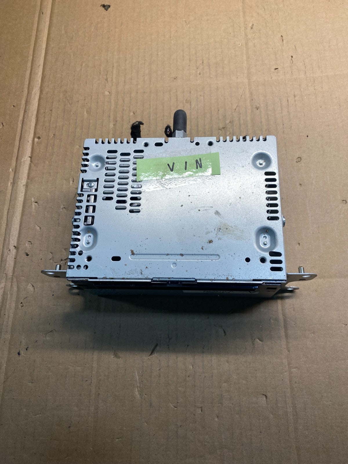 2014 to 2015 Ford Explorer Audio Equipment Radio Receiver AM FM CD AB2685 DG3