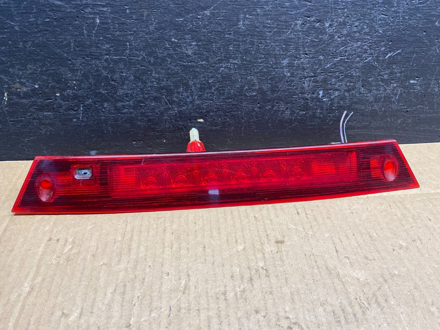 2007 to 2011 Ford Edge Rear Third Brake 3rd Light Lamp AD5100 DG0