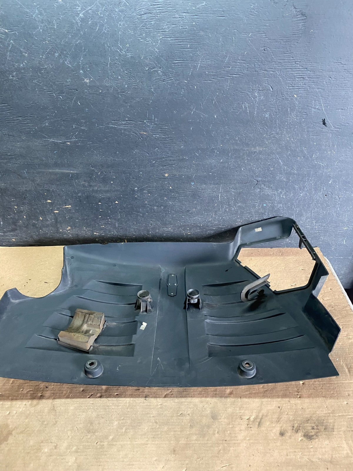 2004 Lincoln Aviator Engine Plastic Trim Motor Cover O8229 PS4