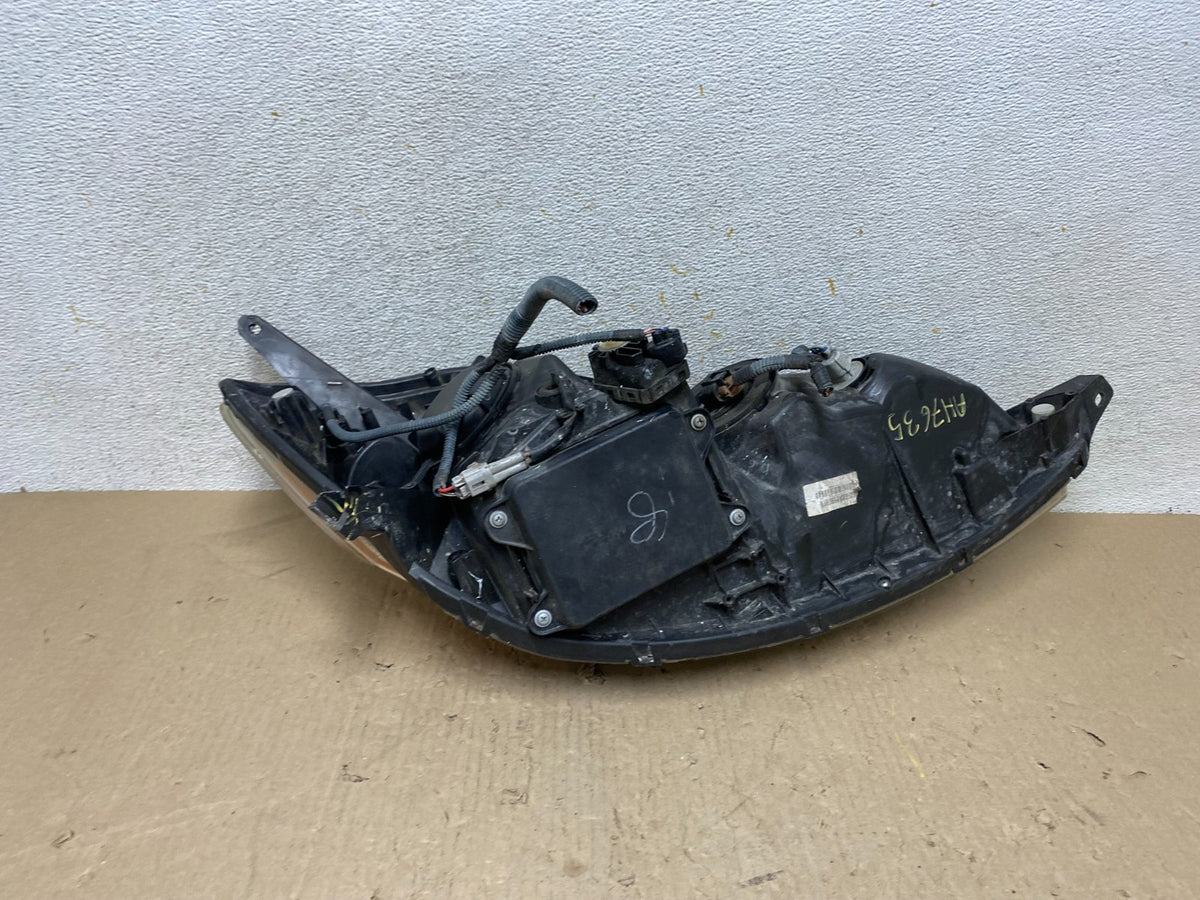 2006 to 2010 Toyota Sienna Left Driver Lh Side Headlight Halogen AH7635 DW8