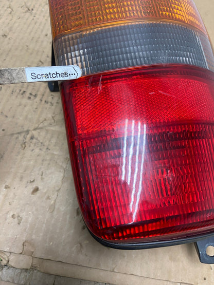 1993-1998 Jeep Grand Cherokee ZJ Left Driver Side Tail Light AD1110 LK3