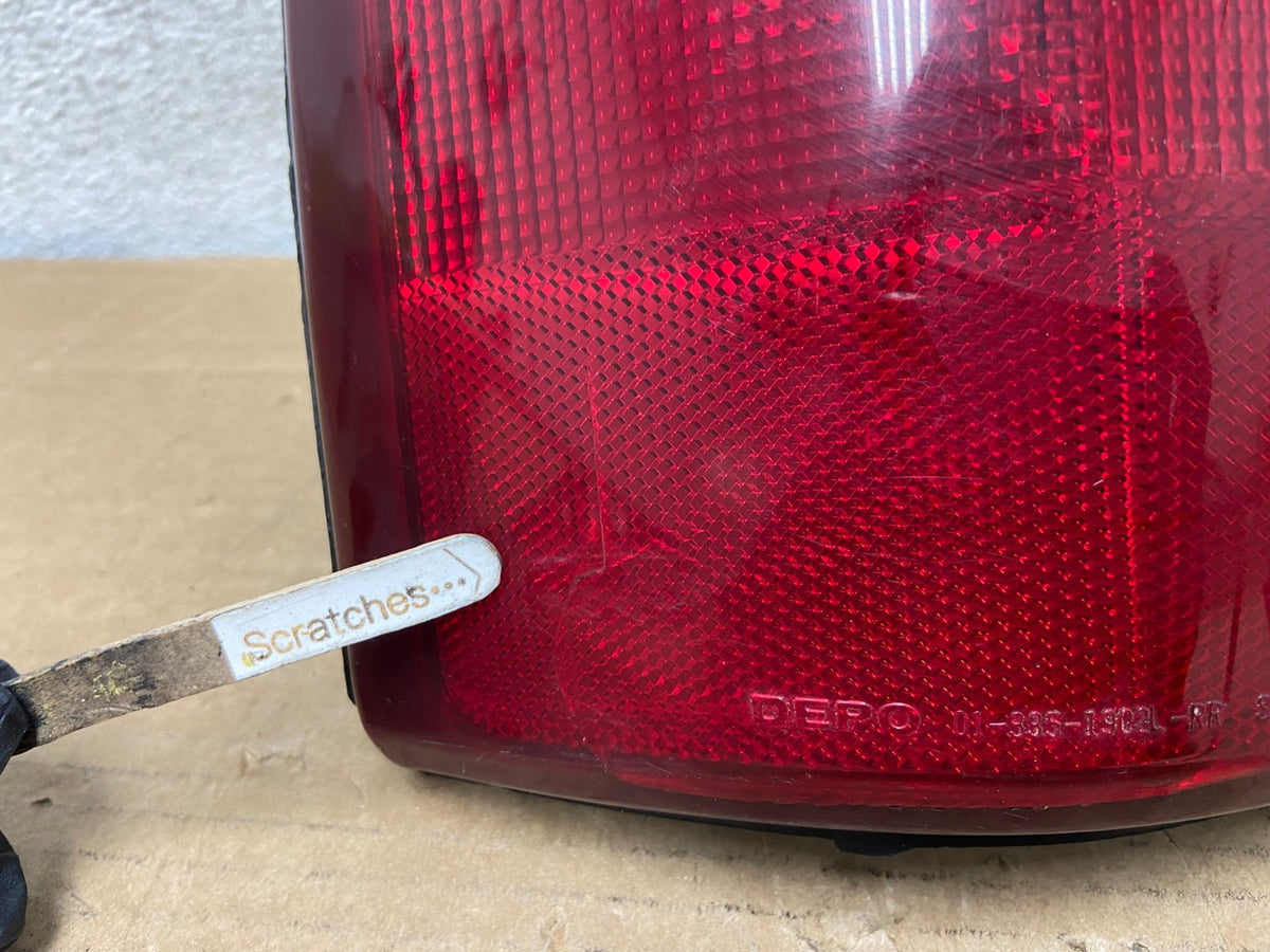 2000 - 2006 Chevrolet Suburban Tahoe Yukon Left Driver LH Tail Light AH8855 LK3