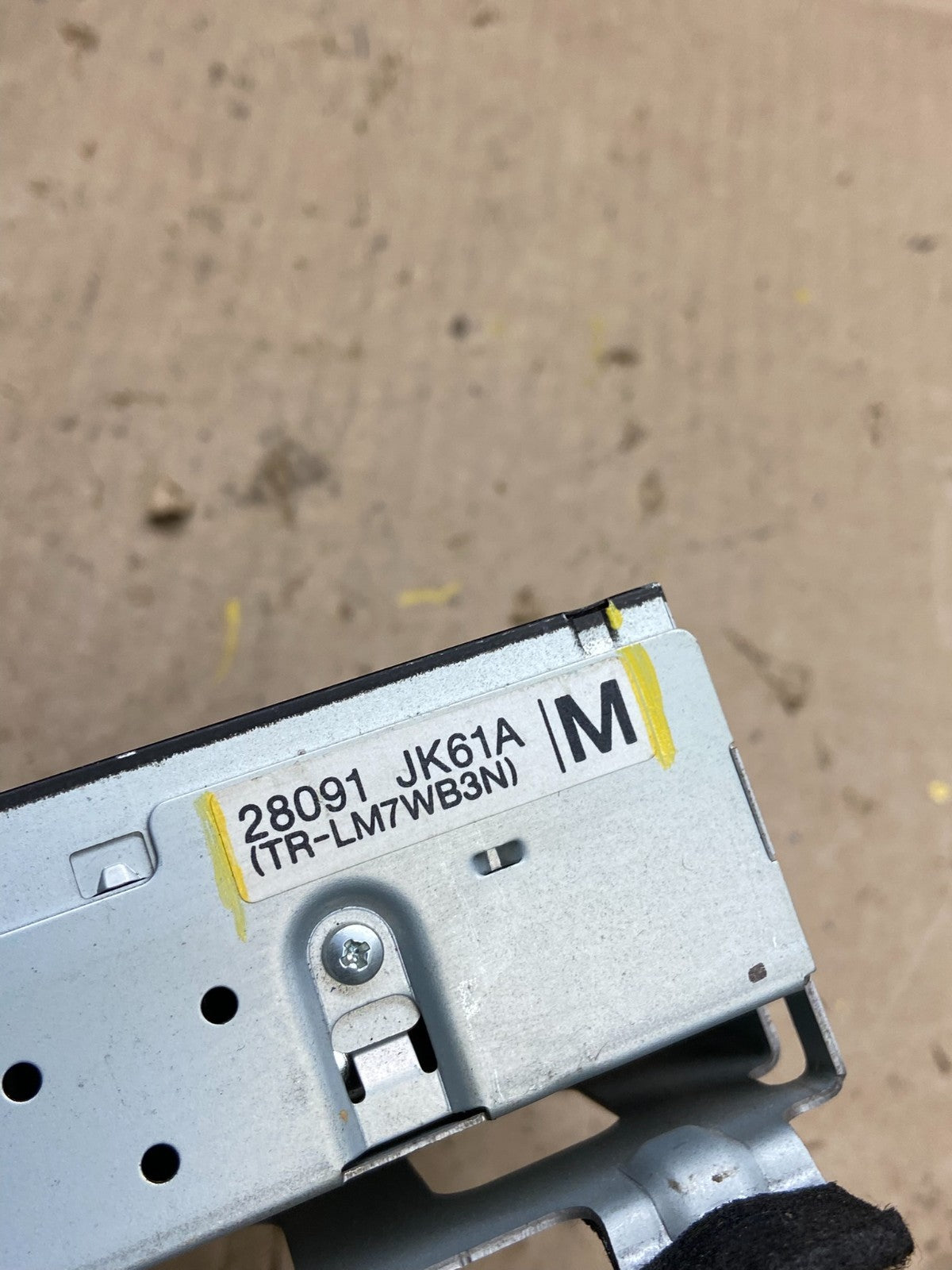 2008 to 2012 Nissan Armada QX56 Display Screen Information U4725 DG6