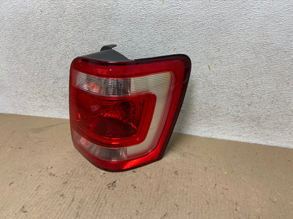 2008 to 2012 Ford Escape Right Passenger RH Side Tail Light AH7672 LK2