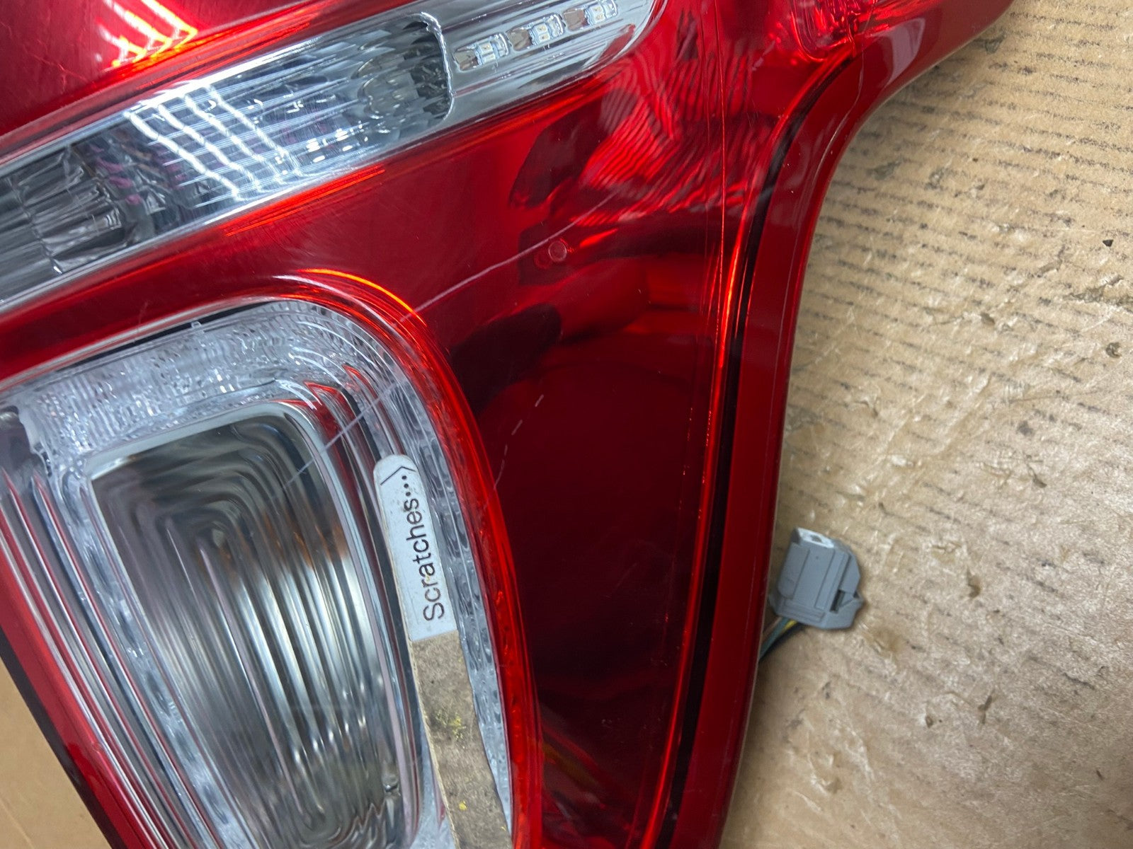 2011-2015 Ford Explorer Police Package Right Passenger Tail light AE0645 LK2