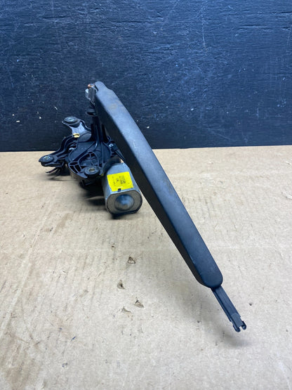 2011 to 2019 Ford Explorer Rear Windshield Wiper Motor AG9625 DG2
